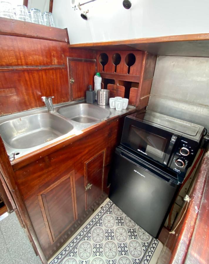 فندق Fantastico Velero En Barcelona سان أدريان دي بيزوس المظهر الخارجي الصورة