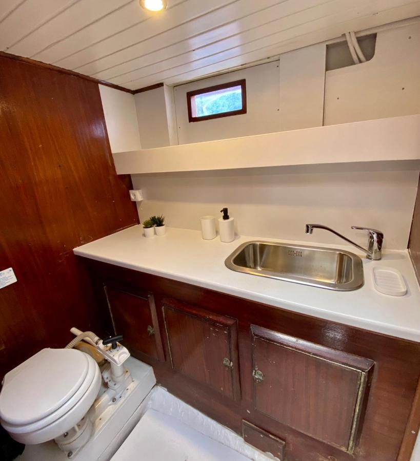 فندق Fantastico Velero En Barcelona سان أدريان دي بيزوس المظهر الخارجي الصورة